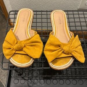 Torrid Yellow bow slides